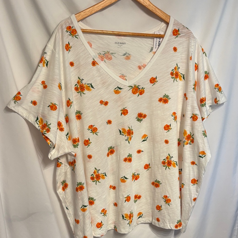 Old Navy Women's Short Sleeve Boxy Floral Tee - White With Orange Flowers SZ 4X